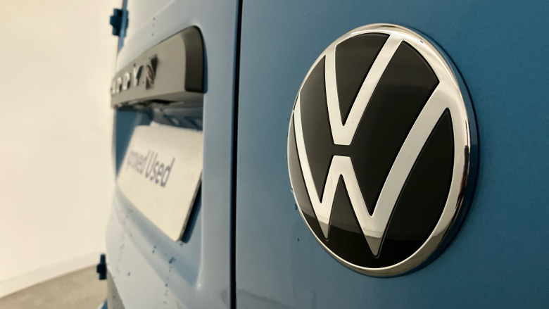 Volkswagen Caddy Cargo C20 Diesel 2.0 TDI 122PS Commerce Pro Van DSG [Tech Pack]